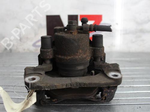 Used Right front brake caliper Right front brake caliper TOYOTA YARIS (_P9_) 1.4 D-4D (NLP90_, NLP90R) (90 hp) 23689666 23689666