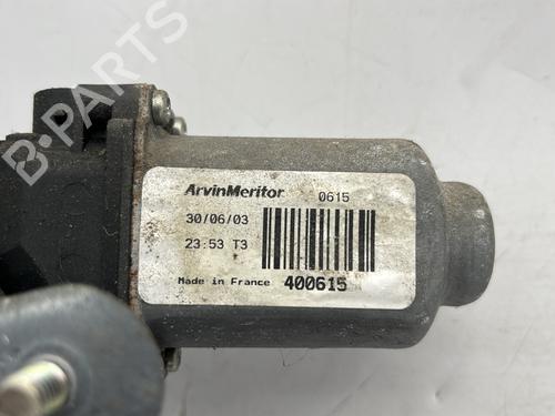 Elevador vidro trás esquerdo Elevador vidro trás esquerdo RENAULT ESPACE IV (JK0/1_) 2.2 dCi (JK0H) (150 hp) 33969253 33969253