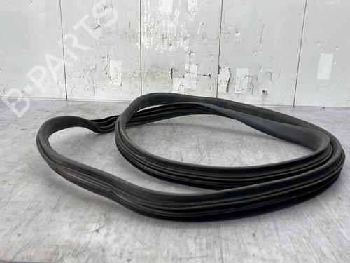 rubber-door-seal-dacia-duster-hm_-2017-33040977 main image