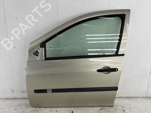 Used Left front door RENAULT CLIO III (BR0/1, CR0/1) 1.2 16V (BR02, BR0J, BR11, CR02, CR0J, CR11) (75 hp) 27540037