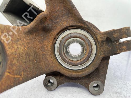 Used Right front steering knuckle Right front steering knuckle PEUGEOT 206 SW (2E/K) 1.6 16V (109 hp) 36862067 36862067