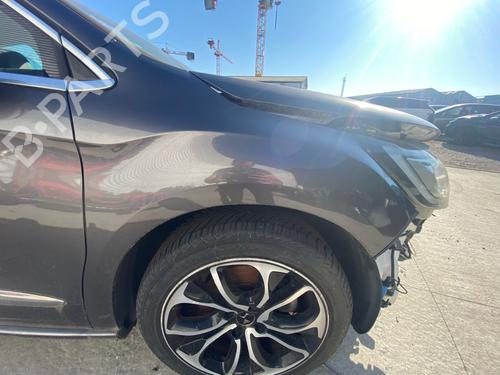 Used Right front fenders Right front fenders 36956443 36956443