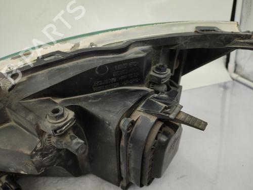 Right headlight FORD FOCUS I Turnier (DNW) 1.8 DI / TDDi | BP23730380C29 