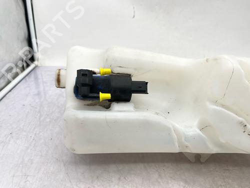Sprinklertank Sprinklertank RENAULT CLIO III Grandtour (KR0/1_) 1.5 dCi (KR0G) (68 hp) 36819204 36819204