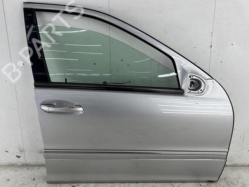 Dør høyre foran MERCEDES-BENZ C-CLASS (W203) C 200 CDI (203.004) (116 hp) 28523421
