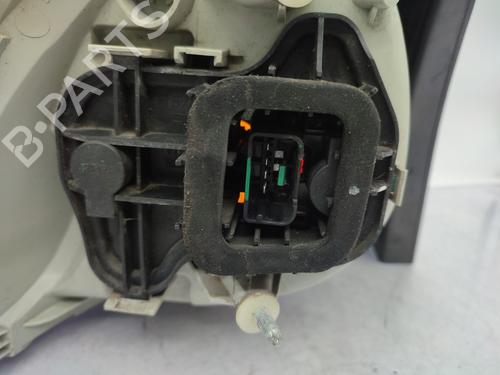 Right taillight VW GOLF V (1K1) 1.9 TDI | BP26586088C35 - Image 4