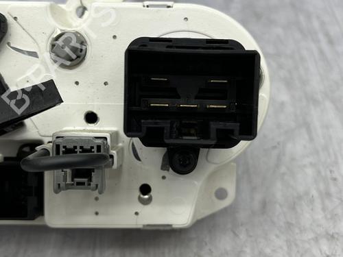 Climate control FORD FIESTA V (JH_, JD_) 1.4 TDCi | BP23705826I5 