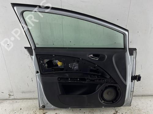 left-front-door-seat-leon-1p1-2005-2006-2007-2008-2009-2010-2011-2012-2013-33420823 main image