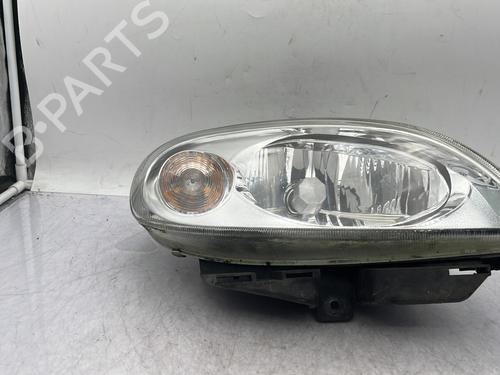 Used Right headlight CITROËN SAXO (S0, S1) 1.5 D (58 hp) 30858597