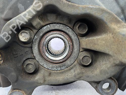 Used Left front steering knuckle Left front steering knuckle NISSAN JUKE (F15) 1.5 dCi (110 hp) 33569513 33569513