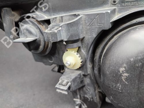 Left headlight FORD MONDEO III (B5Y) 2.0 16V TDDi / TDCi | BP23675413C28 