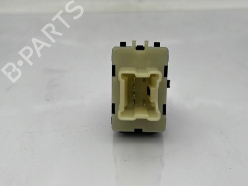 Switch DACIA SANDERO II TCe 90 (B8M1, B8MA, B8AC) | BP23758577I30 