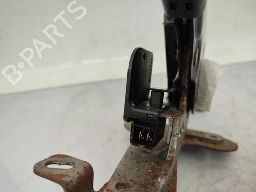 Used Hand brake PEUGEOT 208 I (CA_, CC_) 1.6 HDi (92 hp) 23731010
