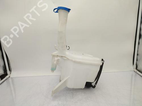Used Windscreen washer tank Windscreen washer tank TOYOTA YARIS (_P9_) 1.0 VVT-i (KSP90_, KSP90R) (69 hp) 23683687 23683687
