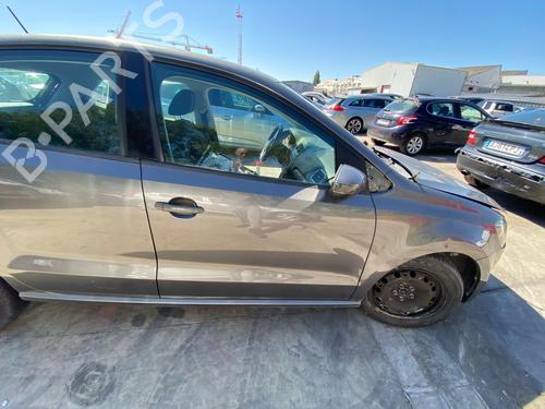 Used Right front door Right front door 37744032 37744032