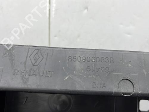 Rear bumper reinforcement RENAULT CLIO V (B7_) 1.0 TCe 100 (B7MT) | BP23752981C73 