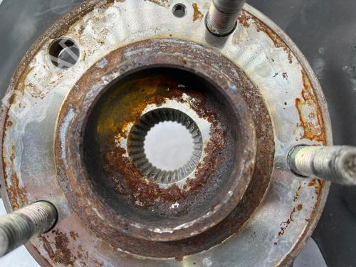 Used Left front steering knuckle Left front steering knuckle HYUNDAI TUCSON (TL, TLE) 1.7 CRDi (141 hp) 34333906 34333906
