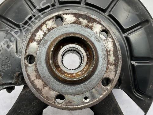 Right front steering knuckle VW GOLF VI (5K1) 1.6 TDI | BP23750101M26 