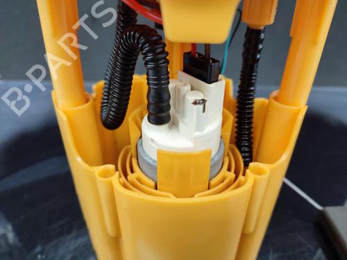 Used Fuel pump PEUGEOT 206 Hatchback (2A/C) 2.0 HDI 90 (90 hp) 23753364