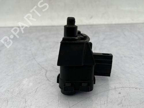 Fuel door actuator AUDI Q5 (8RB) 2.0 TDI quattro | BP23761345E18 