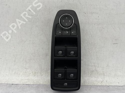 Used Left front window switch RENAULT CLIO V (B7_) 1.0 TCe 90 (B7MT) (91 hp) 30112786