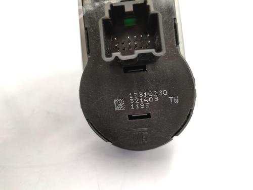 Used Headlight switch Headlight switch OPEL CORSA D (S07) 1.3 CDTI (L08, L68) (75 hp) 23751969 23751969