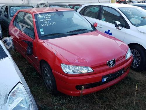 Right taillight PEUGEOT 306 Hatchback (7A, 7C, N3, N5) 2.0 HDI 90 | BP23665843C35 
