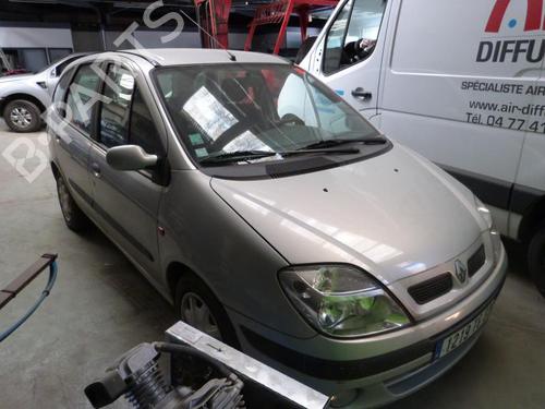 Farolim esquerdo RENAULT SCÉNIC I MPV (JA0/1_, FA0_) 1.9 dCi (JA05, JA1F) | BP23694519C34 