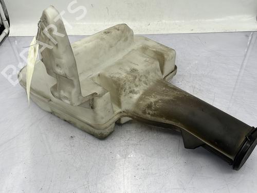 Used Windscreen washer tank MERCEDES-BENZ SPRINTER 3,5-t Van (B907, B910) 314 CDI All-wheel Drive (907.633, 907.635, 907.637) (143 hp) 30870469