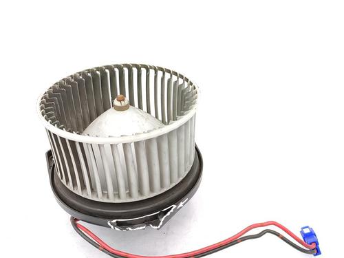 Used Heater blower motor Heater blower motor SUZUKI GRAND VITARA I (FT, HT) 2.0 HDI 110 16V 4x4 (SQ420D, TD83V, JA420WD) (109 hp) 23686298 23686298