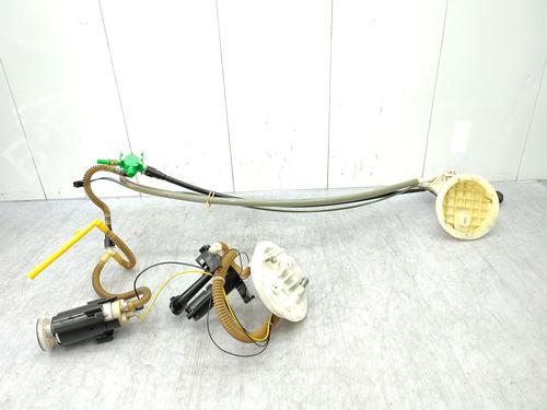 Used Fuel pump BMW 5 Touring (E61) 530 d xDrive (235 hp) 23755613