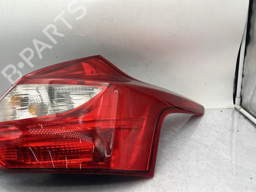 Used Right taillight FORD FOCUS III 1.6 TDCi (115 hp) 30565690