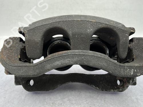 Used Right front brake caliper Right front brake caliper RENAULT MASTER III Van (FV) 2.3 dCi 135 FWD (FV0N, FV08, FV06, FV00, FV1S) (136 hp) 26933615 26933615