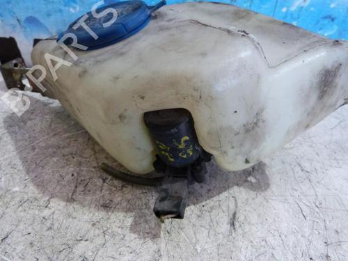 Used Windscreen washer tank PEUGEOT 205 II (20A/C) 1.7 Diesel (60 hp) 23690000