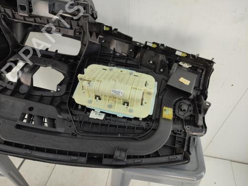 Used Dashboard Dashboard RENAULT MEGANE III Hatchback (BZ0/1_, B3_) 1.5 dCi (BZ09, BZ0D, BZ1W, BZ29, BZ14) (110 hp) 23704833 23704833