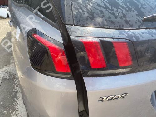 Used Left tailgate light Left tailgate light 37510121 37510121