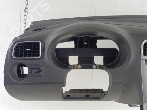 Used Dashboard Dashboard VW POLO V (6R1, 6C1) 1.6 TDI (90 hp) 23733299 23733299