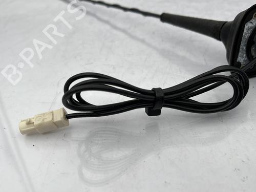 Antenne/Base RENAULT MEGANE IV Hatchback (B9A/M/N_) 1.5 dCi 110 (B9A3) | BP25726441C140 