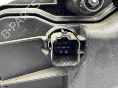 Used Right headlight Right headlight FORD MONDEO III (B5Y) 2.0 TDCi (130 hp) 23704556 23704556