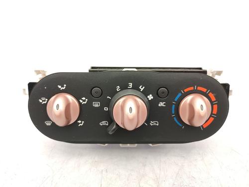 climate-control-renault-twingo-ii-cn0_-2007-23718441 main image