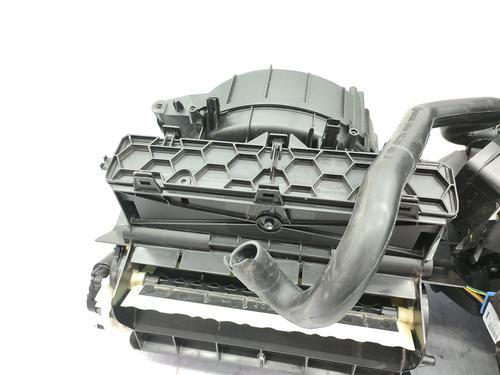 Heater matrix box VW TOURAN (5T1) 1.6 TDI | BP23757126M61 - Image 4