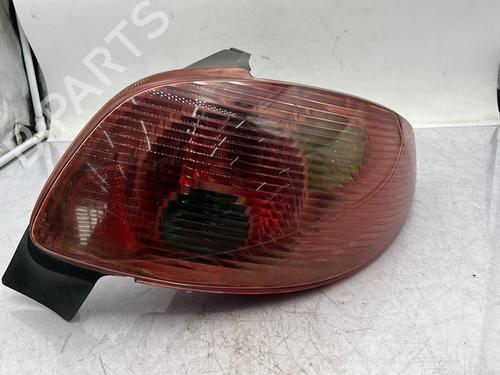 Used Right taillight PEUGEOT 206 Hatchback (2A/C) 1.6 i (89 hp) 29839279