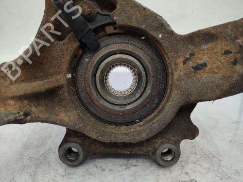 Used Right front steering knuckle CITROËN C4 Coupe (LA_) 2.0 16V (136 hp) 23718479