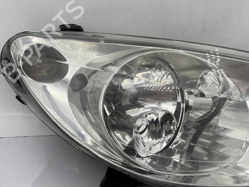 Right headlight PEUGEOT 307 Break (3E) 2.0 HDI 110 | BP28100536C29 