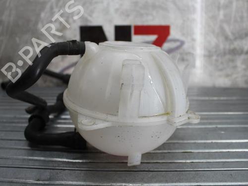 Used Windscreen washer tank VW TOURAN (1T1, 1T2) 2.0 TDI 16V (140 hp) 23690658