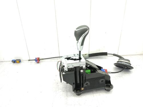 Used Gear lever PEUGEOT 2008 I (CU_) 1.5 BlueHDI 120 (120 hp) 23681677