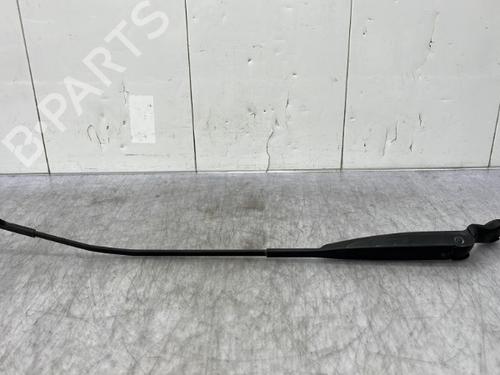 Used Front windshield wiper arm FIAT 500 (312_) 1.2 (312AXA1A) (69 hp) 23755517
