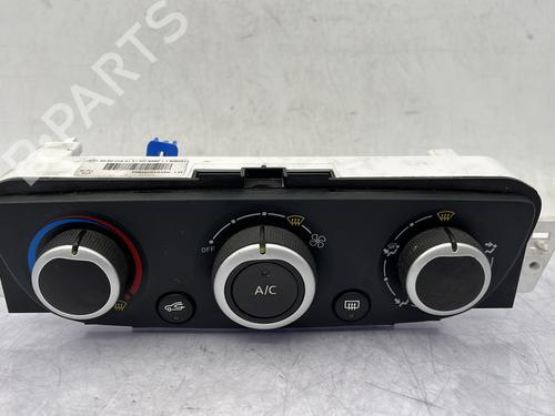 Commande Chauffage RENAULT MEGANE III Hatchback (BZ0/1_, B3_) 1.5 dCi (BZ09, BZ0D, BZ1W, BZ29, BZ14) (110 hp) 30751030