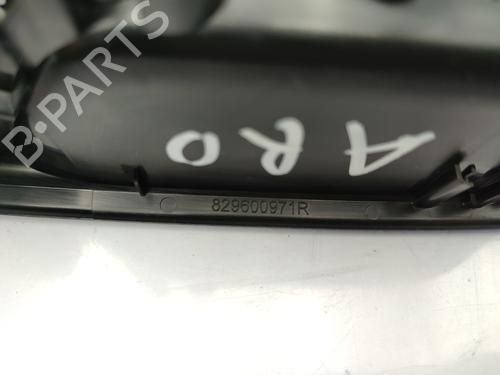 right-rear-window-switch-dacia-sandero-iii-2021-23740311 main image