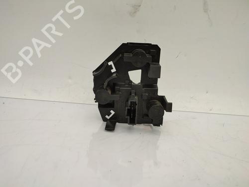 lamp-holder-peugeot-206-2l_-2m_-2009-2010-2011-2012-2013-27734210 main image